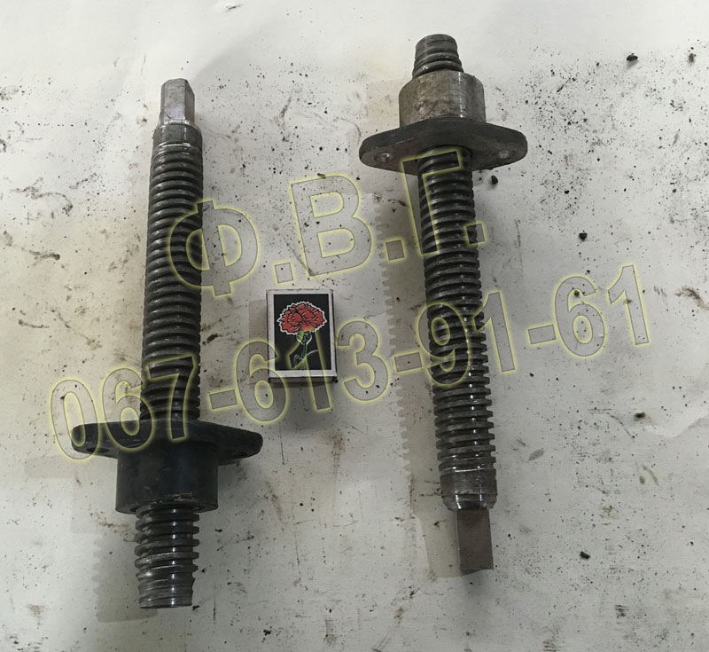 Пристрій натяжний в корито.
