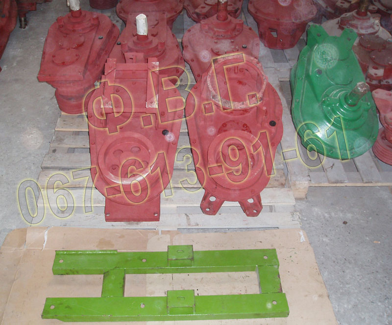 Редуктор горизонтального транспортера (ТСН) ТСГ (великий) на ременній передачі.
